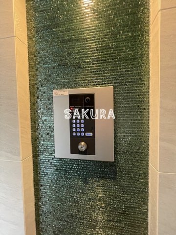 セキュリティ　不審者、勧誘員をシャットアウトできるオートロックです♪