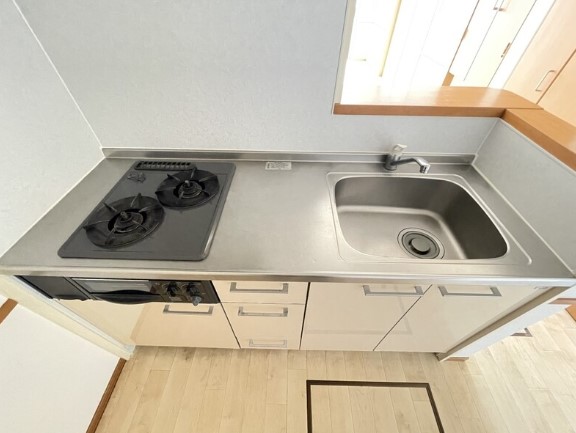 キッチン　※別部屋参考写真