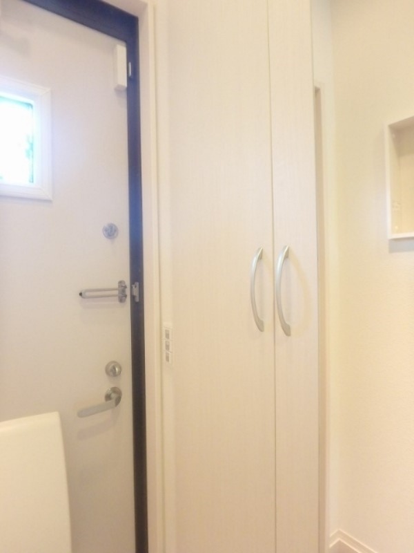 玄関　図面と現状に相違がある場合には現状を優先