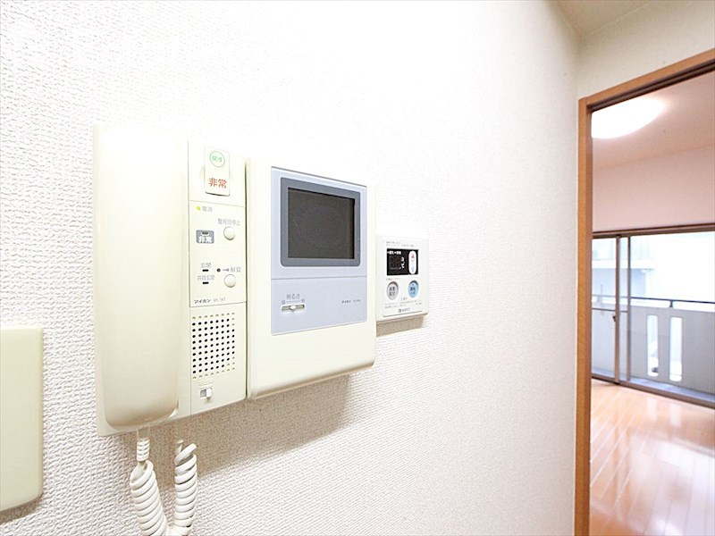 セキュリティ　モニター付きインターホン