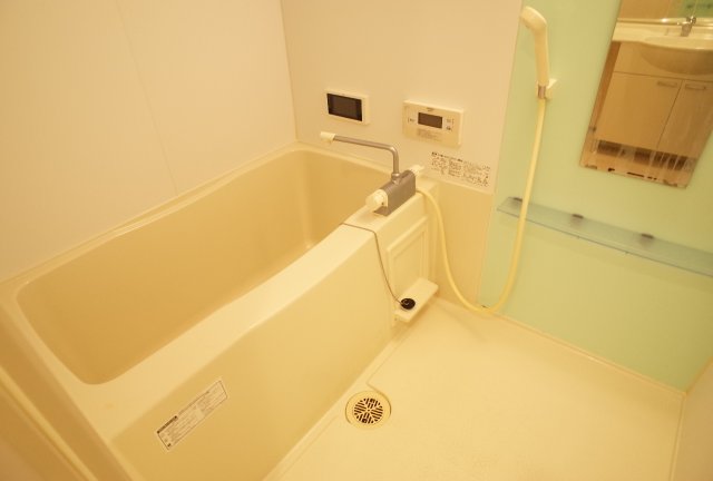 バス・シャワールーム　風呂