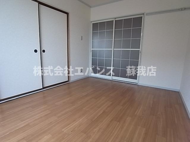 居室・リビング　ゆったり過ごせる居間です