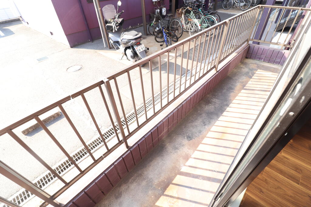 バルコニー　バルコニー