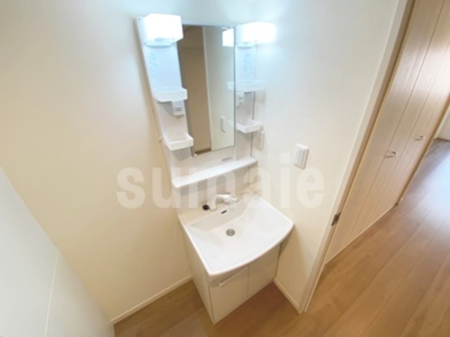 洗面設備　独立洗面台です☆