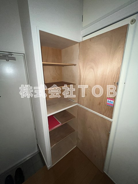 収納　シューズボックス