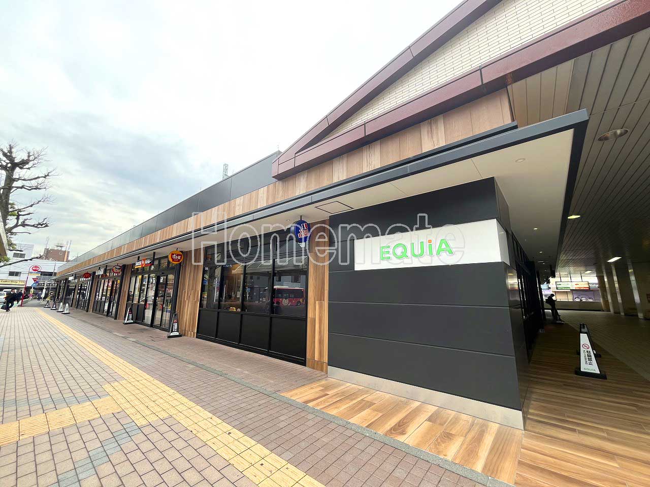 ショッピングセンター　EQUiA谷塚（ショッピングセンター）まで612m