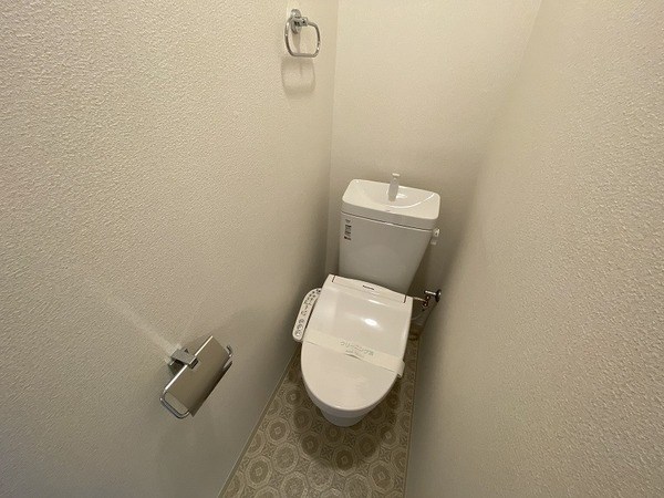 トイレ　※別棟同タイプ