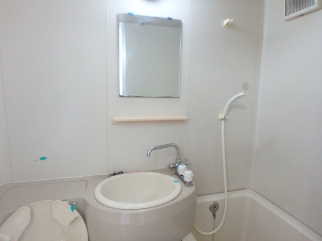 洗面設備　忙しい朝には欠かせない洗面所です