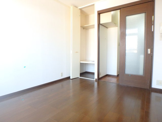 その他部屋・スペース　落ち着いて過ごせるお部屋なので、寝室にいかがでしょうか