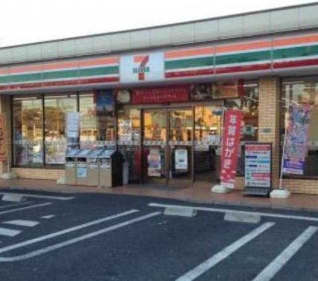 コンビニ　セブンイレブン江戸川東葛西7丁目店（コンビニ）まで581m