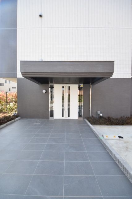 エントランス　★お部屋探しはタウンハウジング高幡不動店まで★