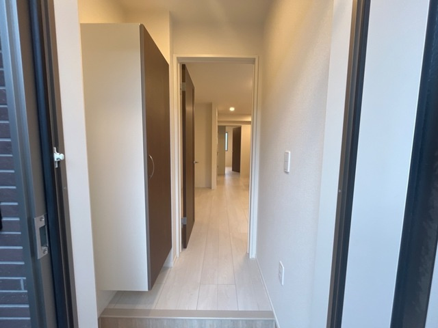 玄関　※同施工会社参考写真