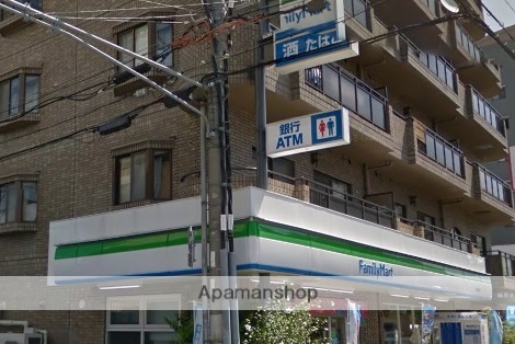 コンビニ　ファミリーマート（コンビニ）まで270m