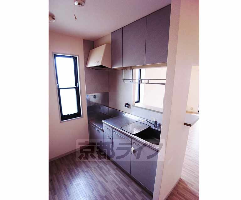 キッチン　キッチンも十分な広さですね！