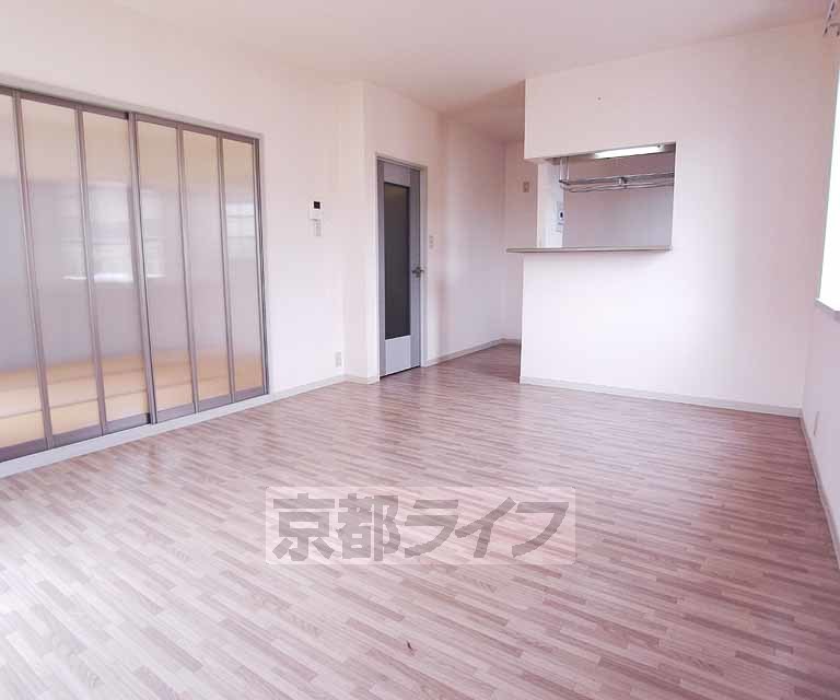 居室・リビング　大家族でも暮らせそうな広さですね！