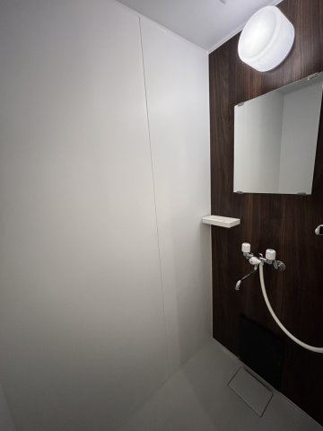 バス・シャワールーム　落ち着いた空間のシャワールームです