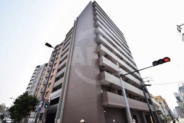 建物外観　エスライズ難波EAST　外観