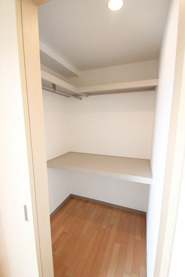 収納　※別部屋の写真です