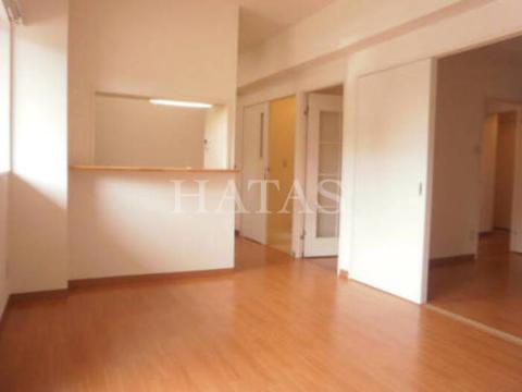 居室・リビング　同物件別部屋です