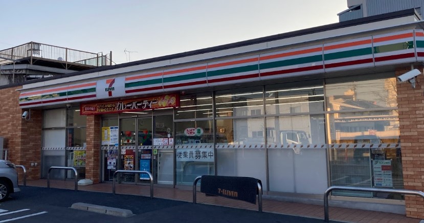 コンビニ　セブンイレブン 名古屋呼続1丁目店（コンビニ）まで672m