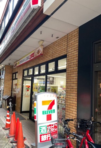 コンビニ　コンビニ（コンビニ）まで1453m