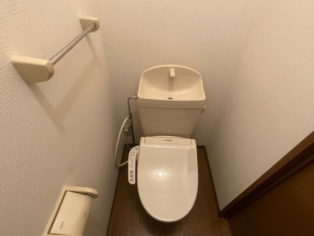 トイレ　トイレもきれいです