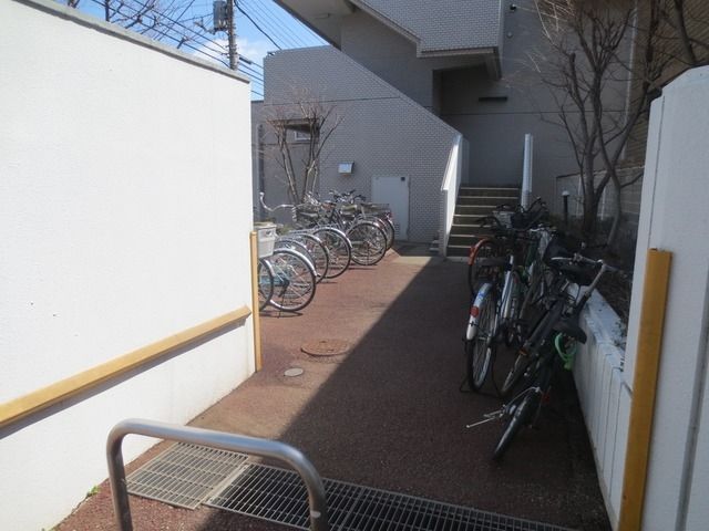 エントランス　★入口★