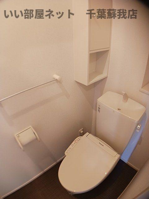 トイレ　落ち着いたトイレです