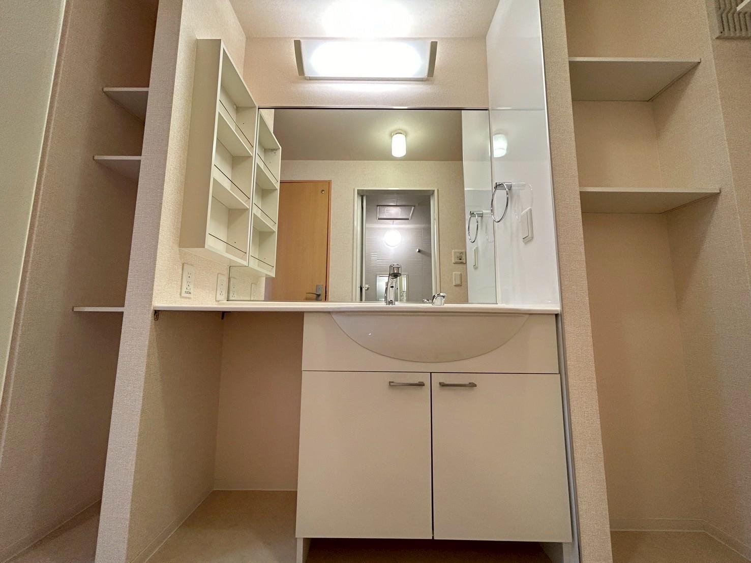 洗面設備　洗髪洗面化粧台