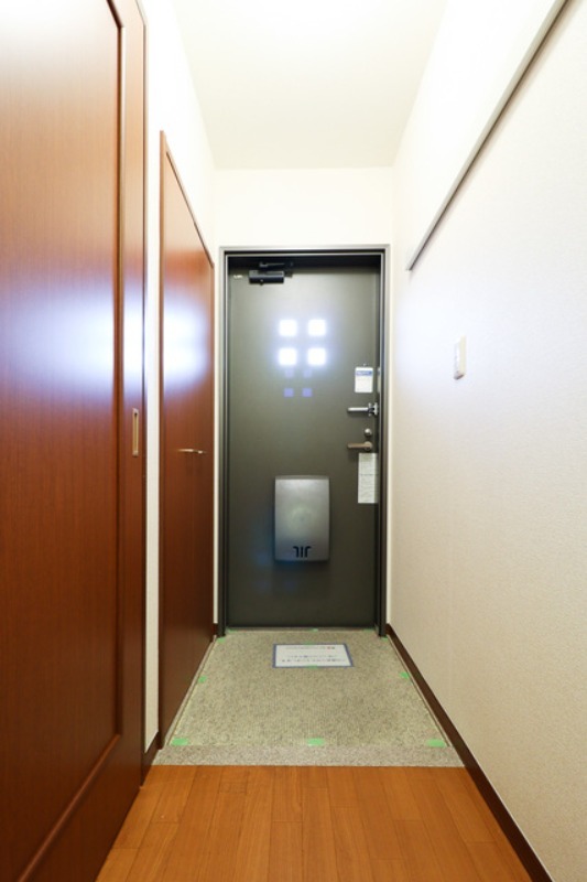 玄関　図面と現状に相違がある場合には現状を優先