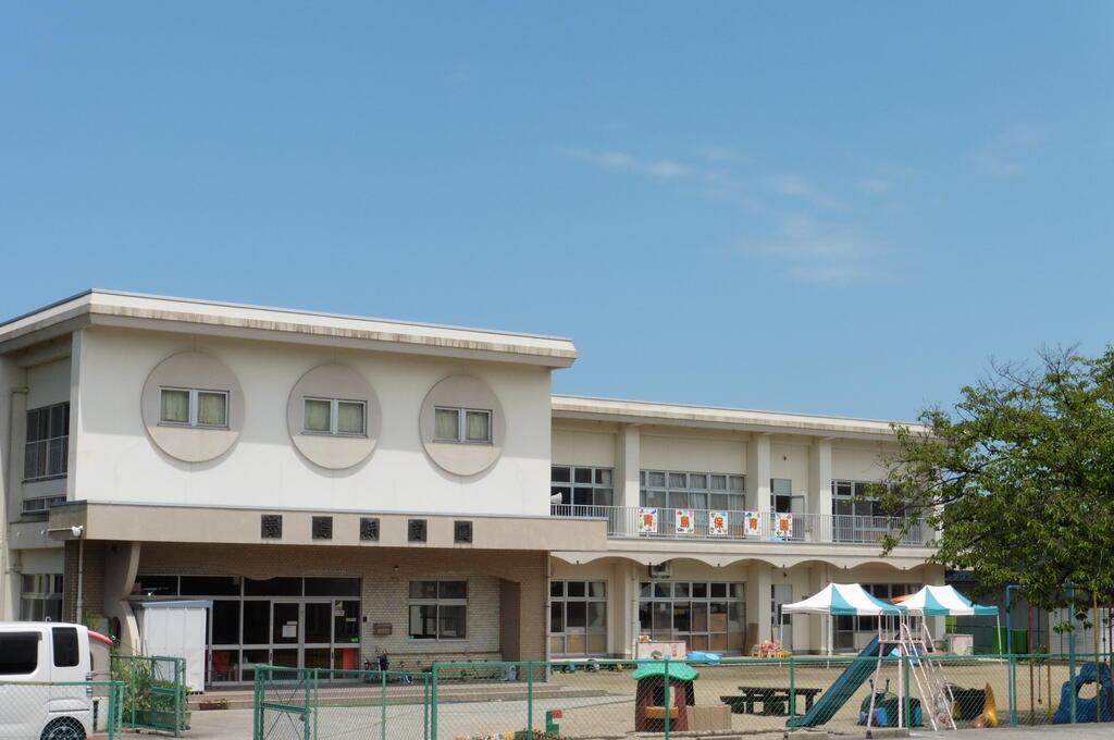 幼稚園・保育園　青島保育園（幼稚園・保育園）まで360m