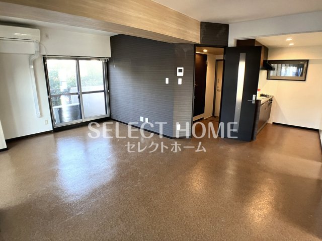 居室・リビング　こちらのリビングで趣味の時間をお楽しみください