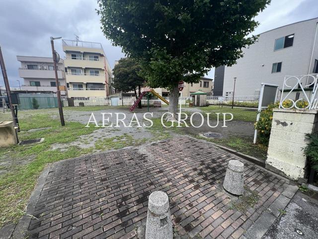 公園　関三ひがし児童遊園（公園）まで348m
