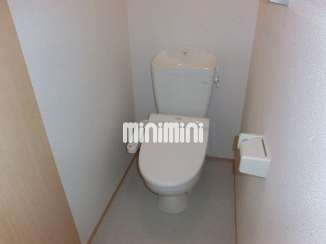 トイレ　シャワー付きのトイレも完備されています