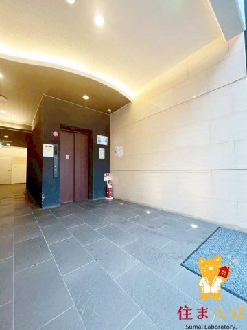 エントランス　「暮らしの設計図は、ここから始まります。」