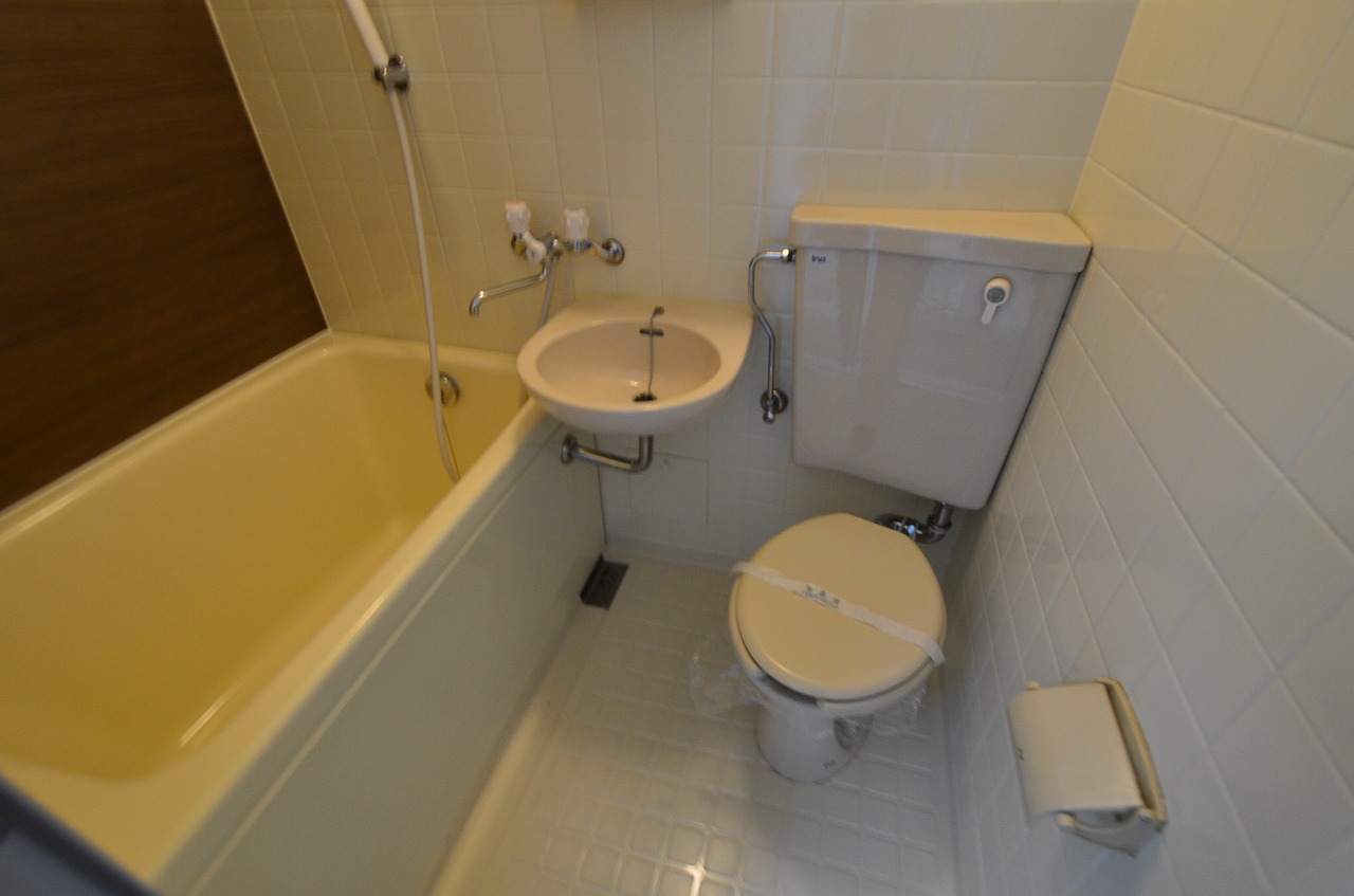 トイレ　浴室内にトイレあります！