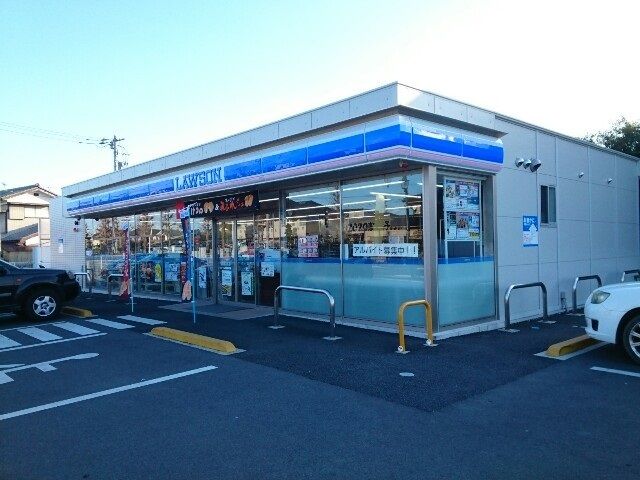 コンビニ　ローソン高崎新町店（コンビニ）まで750m