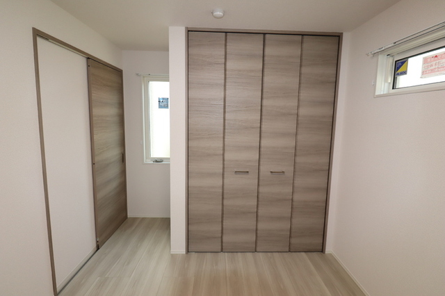 その他部屋・スペース　洋室５．８帖？