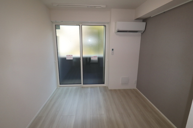 その他部屋・スペース　洋室５．６帖？