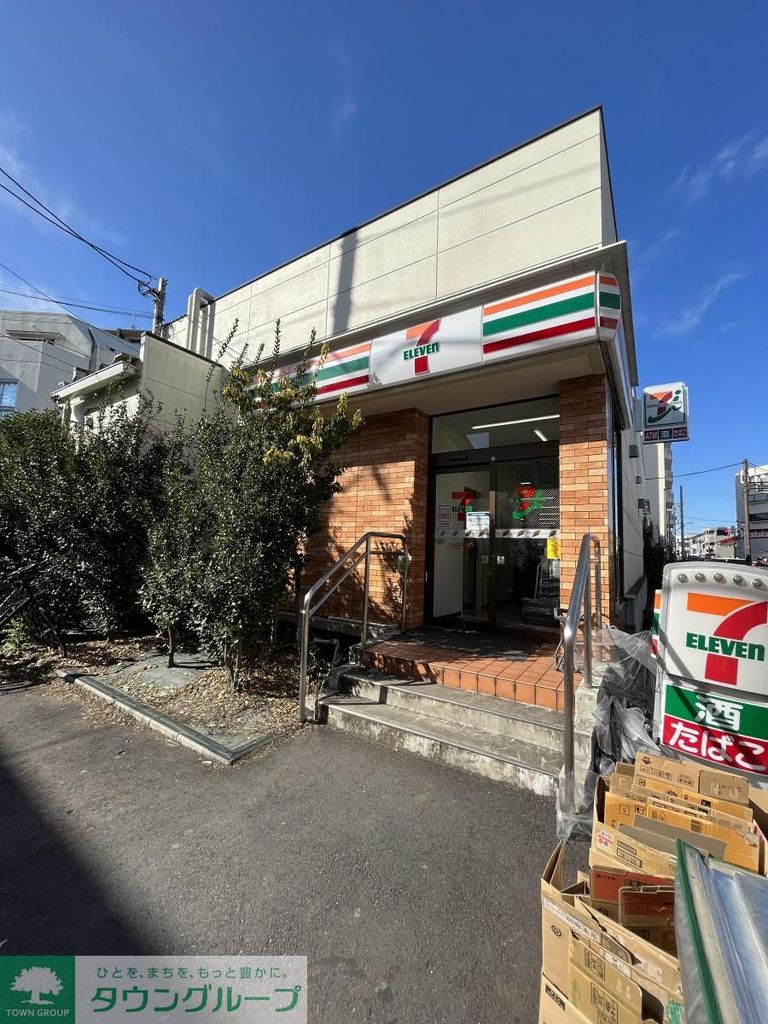 コンビニ　セブンイレブン（コンビニ）まで370m