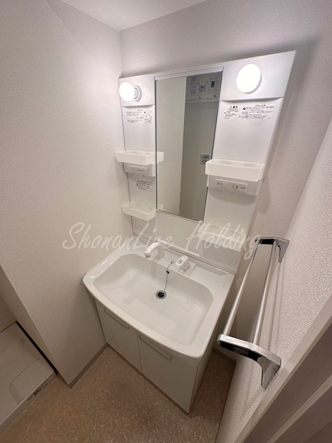 洗面設備　シャワー付き洗面台♪