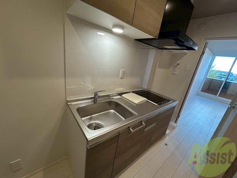 キッチン　キッチンは２口のＩＨコンロもありお料理がしやすそうですね。