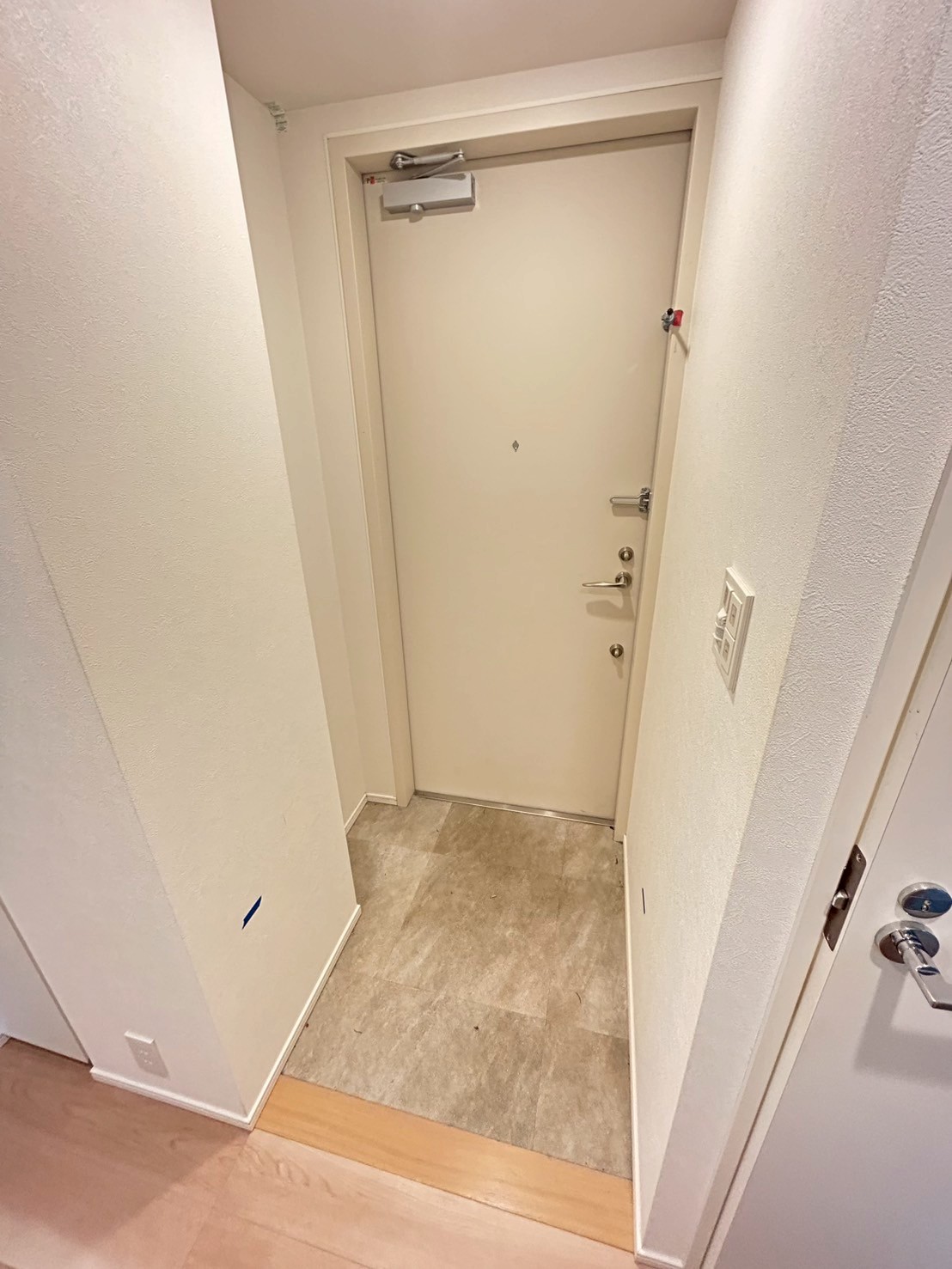 玄関　他号室参照写真