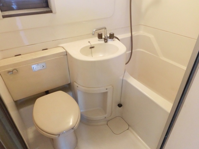 バス・シャワールーム