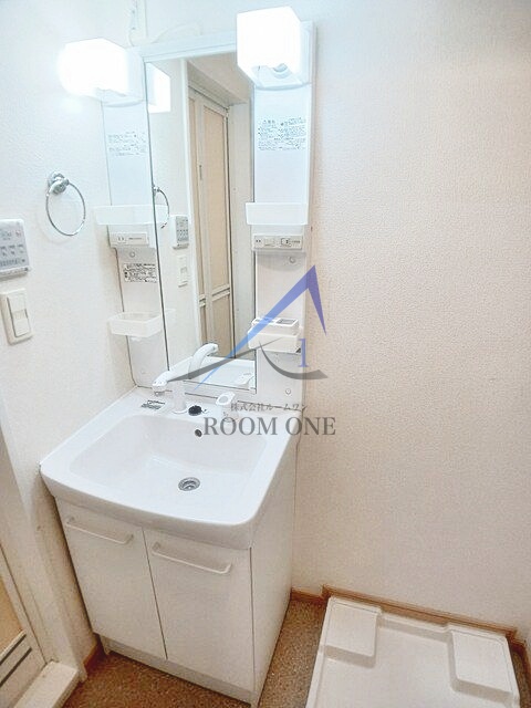 洗面設備　洗面台です。