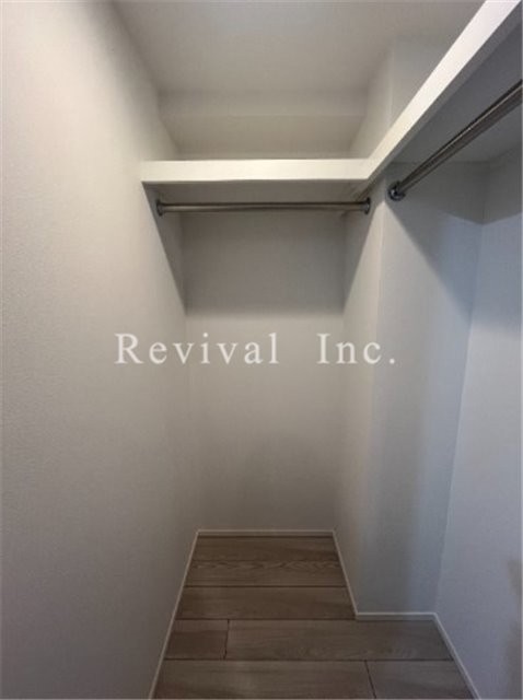 収納　収納スペースも広めでございます