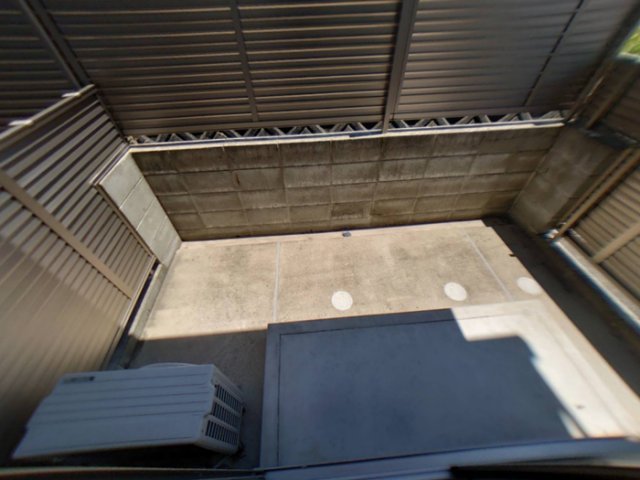 バルコニー　庭