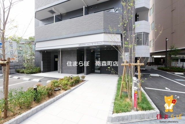 エントランス　「暮らしの設計図は、ここから始まります。」