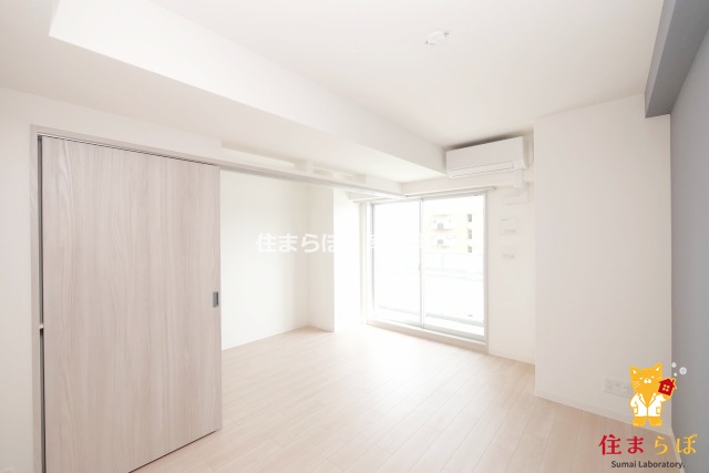 居室・リビング　「“合う暮らし”を、LINEで一緒に描こう。」