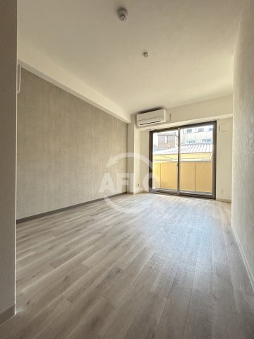 居室・リビング　みおつくし春日出　リビング